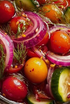 Eingelegte Kirschtomaten, Rote Zwiebeln und Gurken
