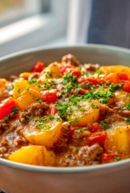 Herzhafter Bauerntopf mit Hackfleisch, Kartoffeln und Paprika