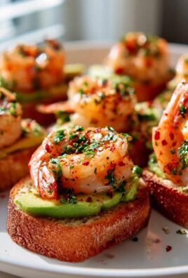 Knoblauchgarnelen-Crostini mit Avocado