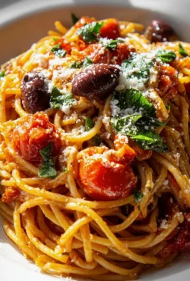 Mediterrane Pasta mit gerösteten Tomaten & Oliven