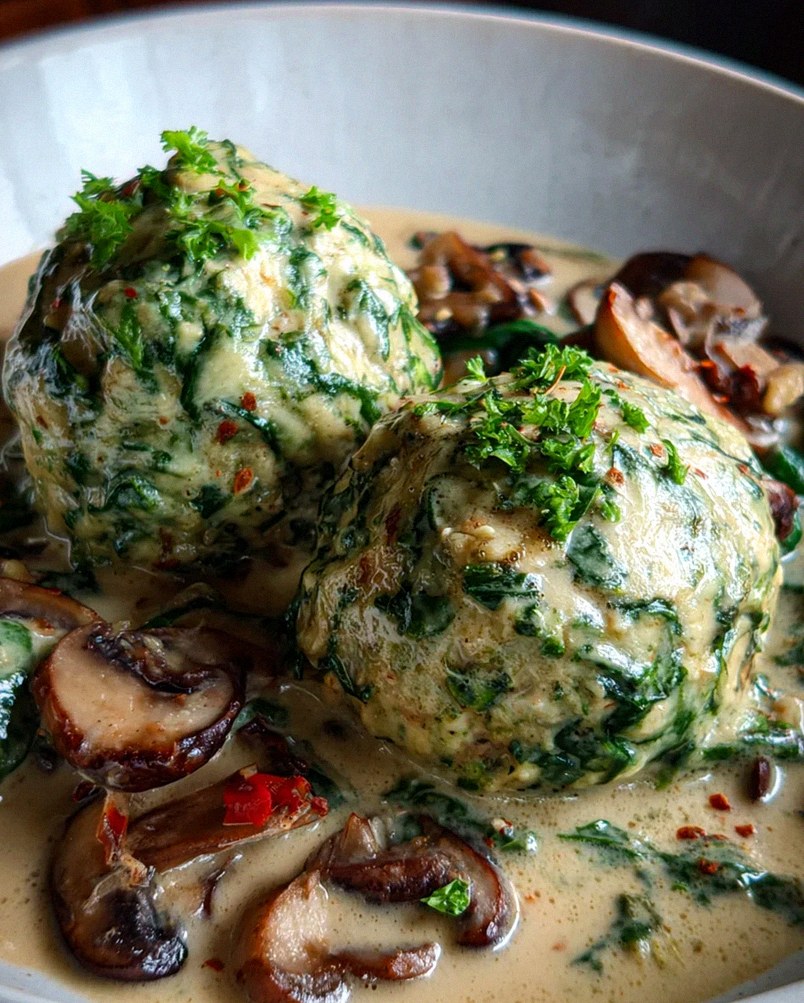 Südtiroler Spinatknödel mit Pilzrahm – Schritt 1