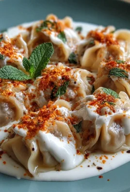 Türkische Manti mit Hackfleischfüllung & Joghurt-Soße