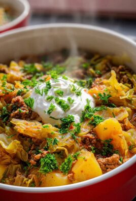Wirsing-Eintopf mit Hackfleisch und Kartoffeln